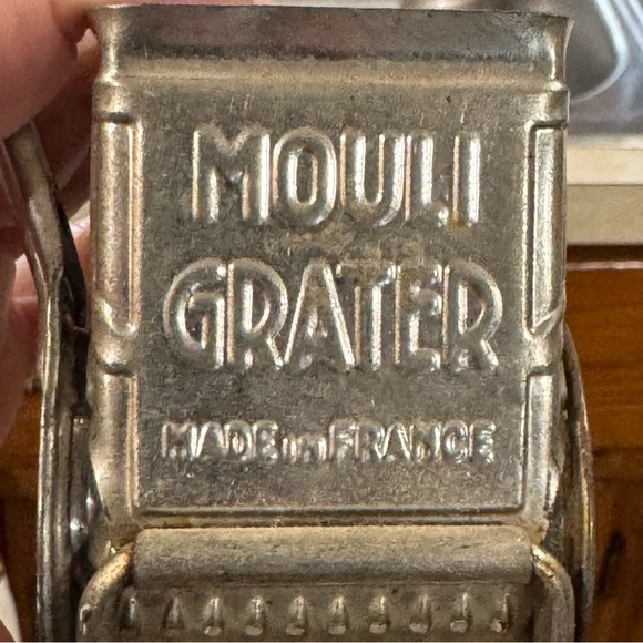 French Vintage Moui Grater - Picture 2 of 14